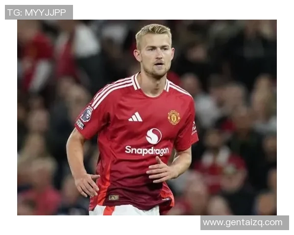 德里赫特代言新品牌,成为足球圈内的时尚偶像 德里赫特代言新品牌,成为足球圈内的时尚偶像