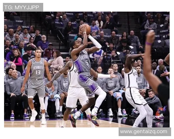 篮网主场告捷罗斯33分独木难支