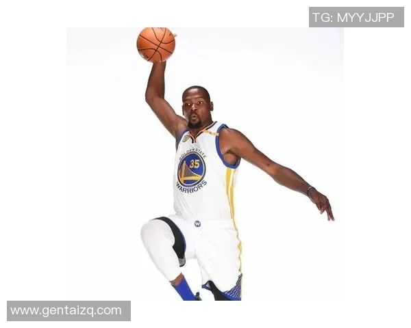 勇士再胜尼克斯，杜兰特关键时刻发威