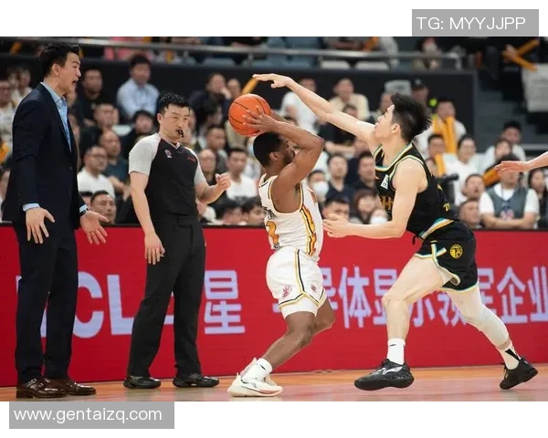 浙江东阳光主场大胜，晋级季后赛