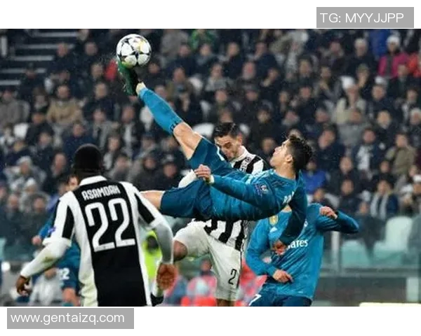 尤文图斯主场击败那不勒斯，助力球队紧追榜首，瓜迪奥拉盛赞C罗表现